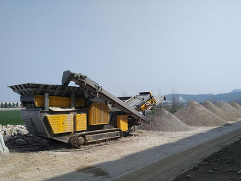 履帶式移動(dòng)破碎站公司 履帶式移動(dòng)破碎站公司