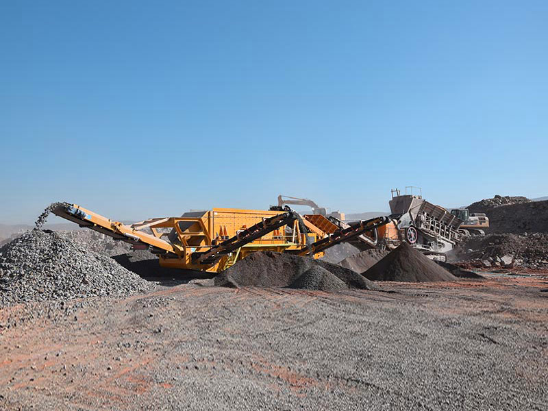 移動(dòng)履帶式破碎站 移動(dòng)履帶式破碎站