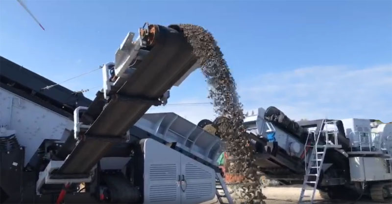 移動(dòng)碎石機(jī)設(shè)備 移動(dòng)碎石機(jī)設(shè)備