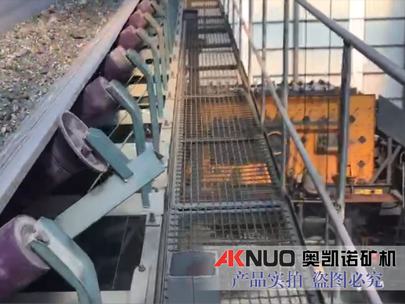 移動(dòng)篩分設(shè)備 移動(dòng)篩分設(shè)備